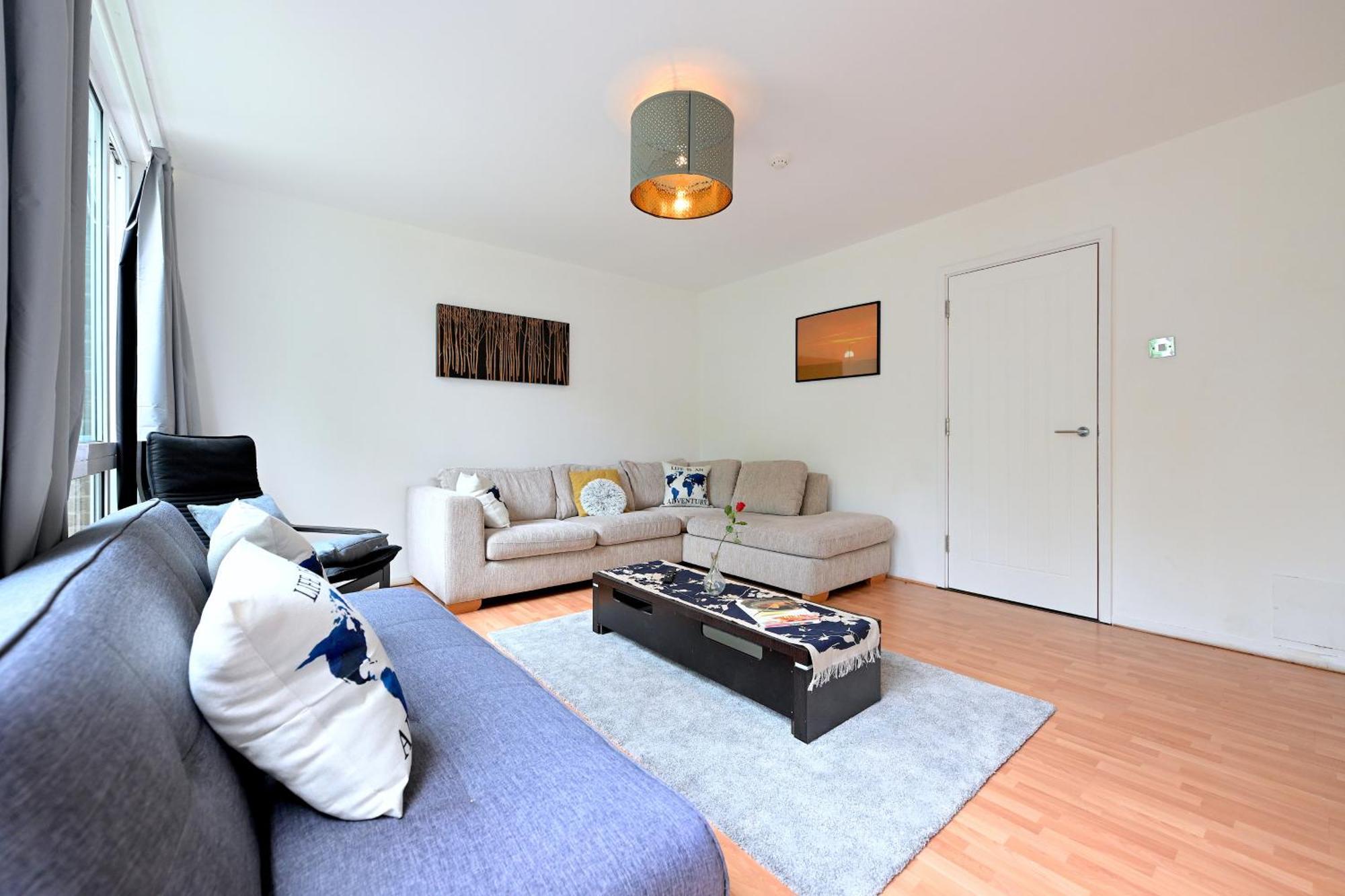 4 Bedroom Patio House Regent'S Park - Parking ロンドン エクステリア 写真