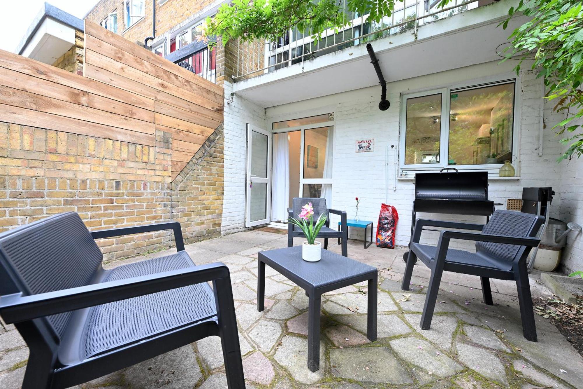 4 Bedroom Patio House Regent'S Park - Parking ロンドン エクステリア 写真