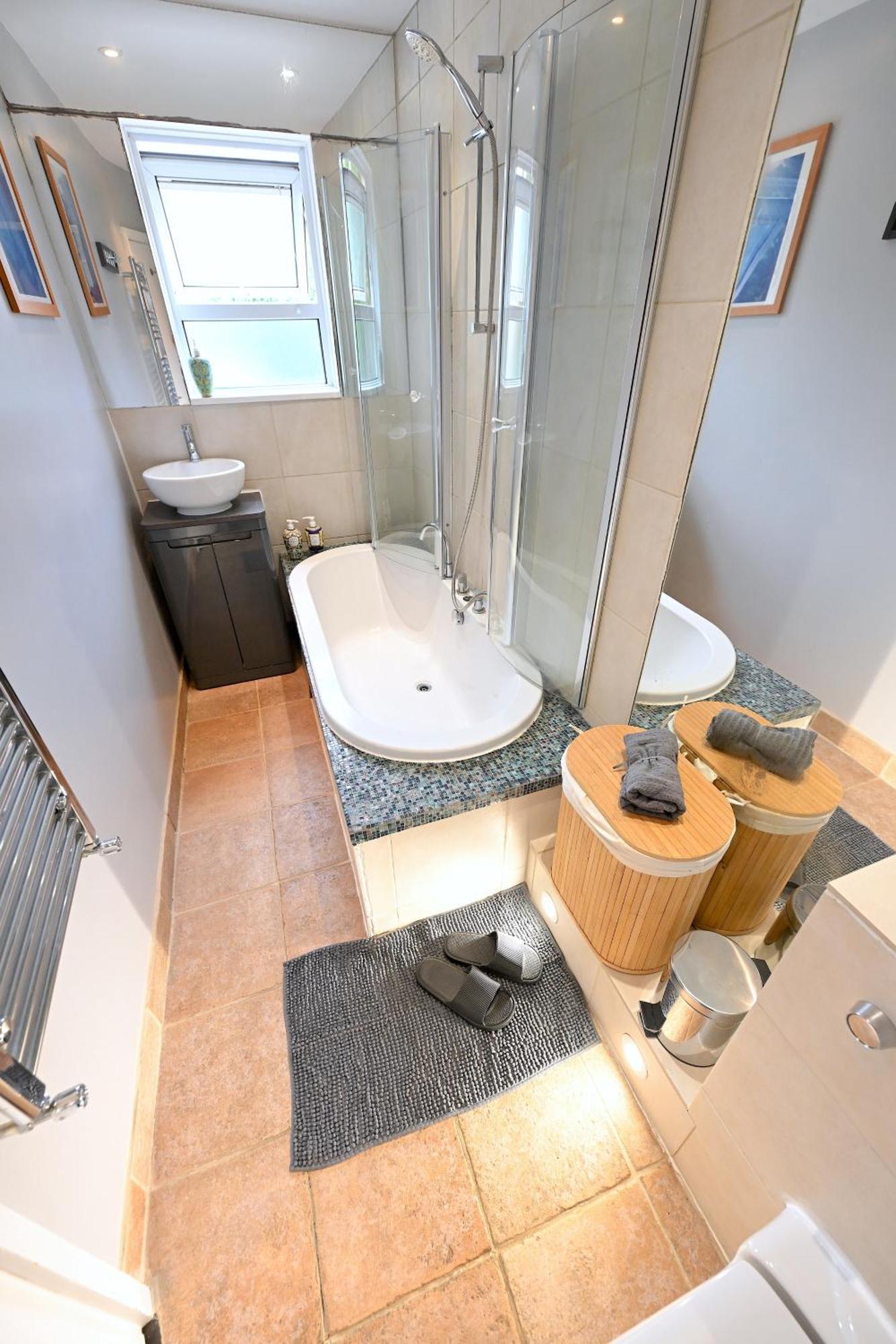 4 Bedroom Patio House Regent'S Park - Parking ロンドン エクステリア 写真